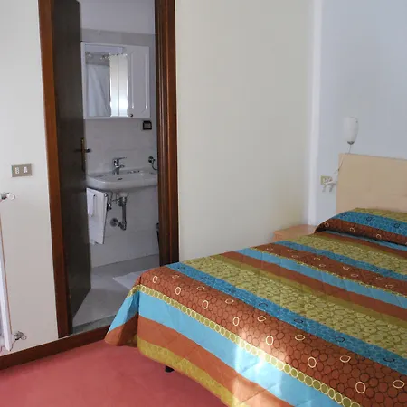 Hotel Domodossola 2*