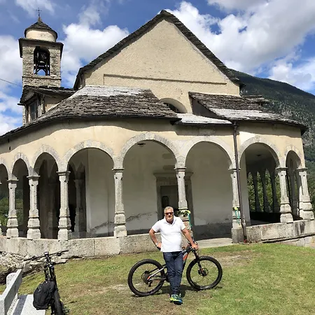 Hotel Domodossola מלון